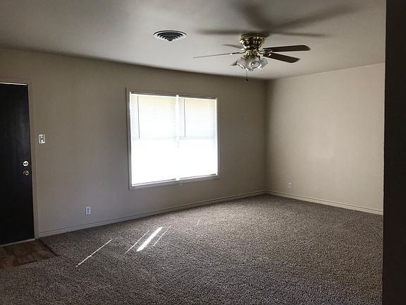 Living room 12x14