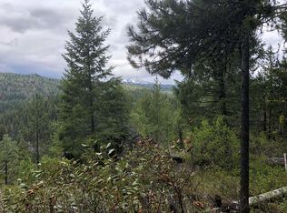 9792 Moore Dr, Cascade, ID 83611