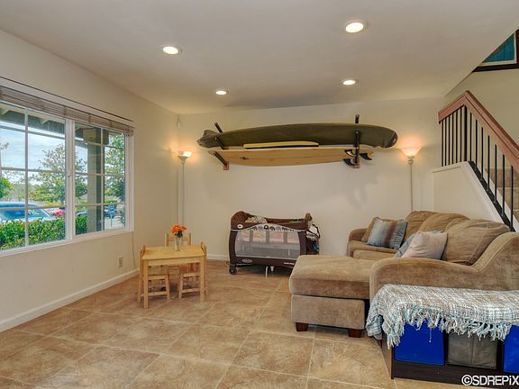 5th image of 2078 Manzana Way