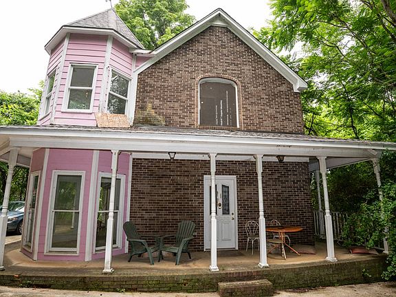 3rd image of 149 Anna Kathryn Dr