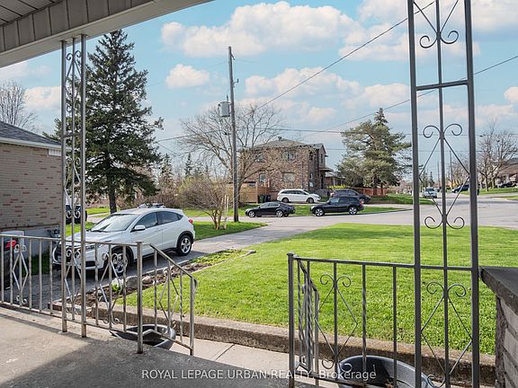 4th image of 19 Battersea Cres