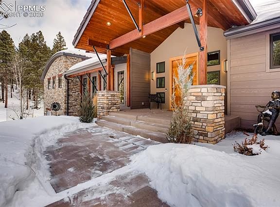 3rd image of 261 Thunder Ridge Dr