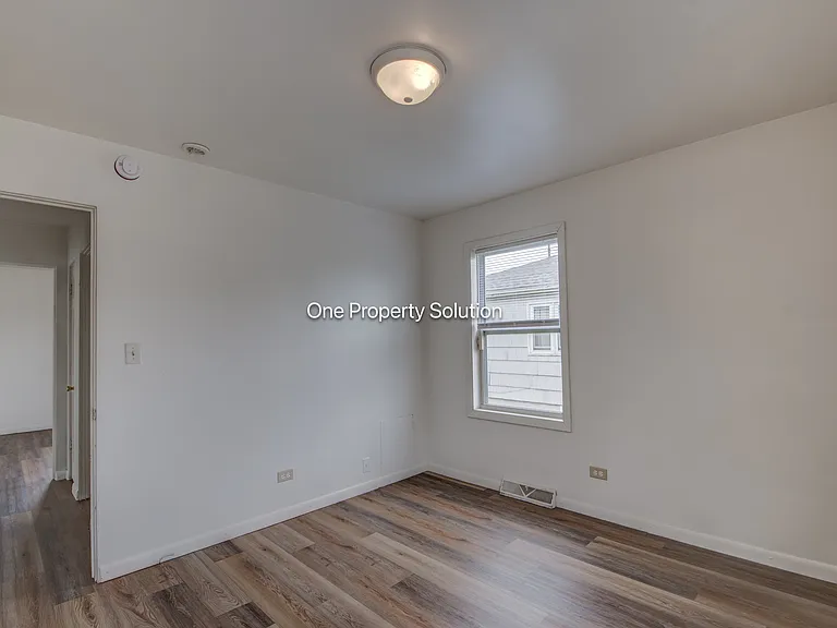 1227 Logan St — Photo 11