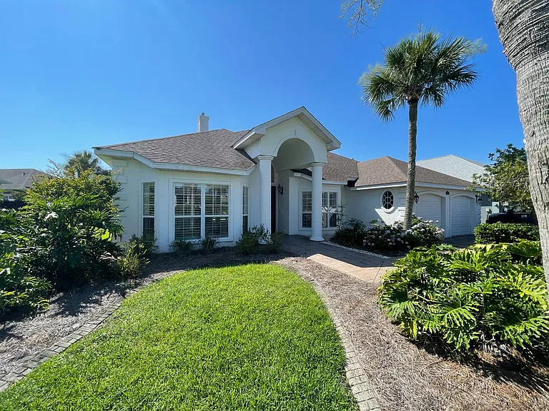 102 Grove Isle Blvd — Photo 4