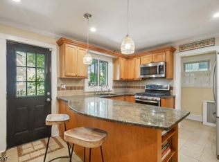 29 Princeton St, Maplewood, NJ 07040