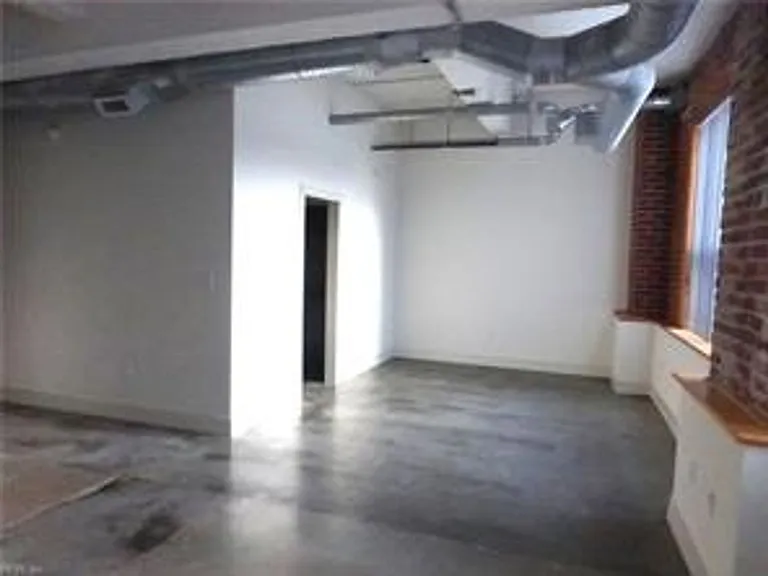 500 Granby St #2D — Photo 25