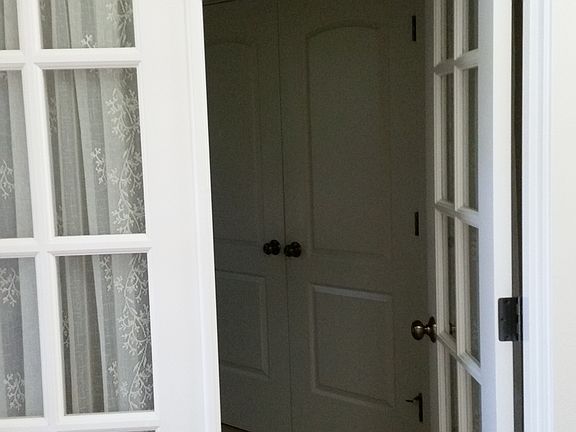 french doors to den/3rd bdrm