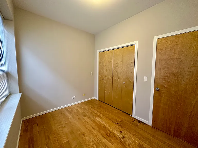 2157 N Damen Ave #201 — Photo 30