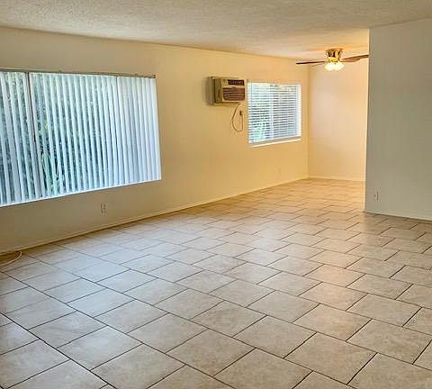 5th image of 1226 E 2nd St #8-1226-08