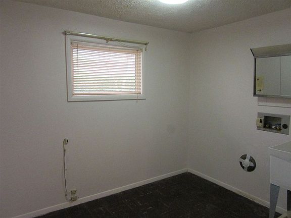 5th image of 6333 W McNeely St