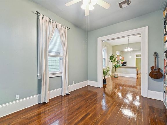 2nd image of 729 N Hagan St