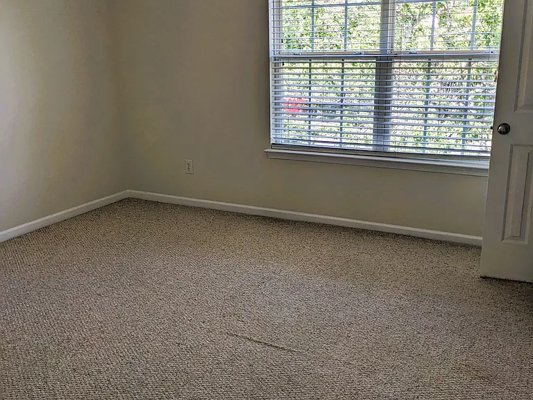 13622 Stringfellow Ln — Photo 17