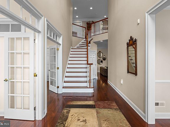 3rd image of 197 Willow Dr