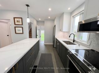9 Admiral Rd, Saint Catharines, ON L2P1G4
