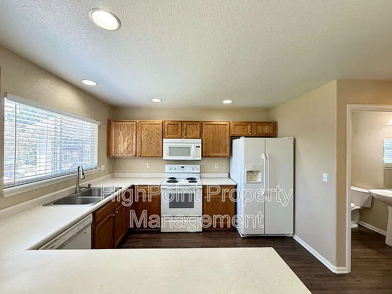 183 Mesa St — Photo 5