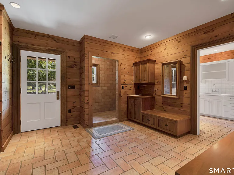 55 Bishop Ln — Photo 22