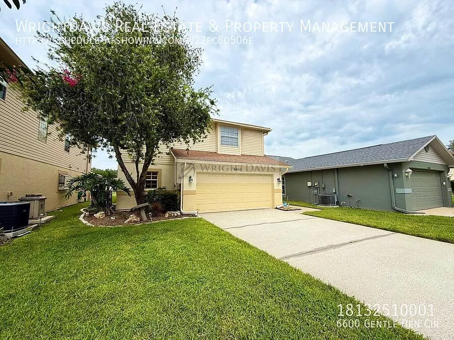 Welcoming 3/2.5 home in Wesley Chapel w/ Loft — Photo 3