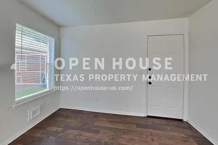 19727 Glenfinch Ln — Photo 5