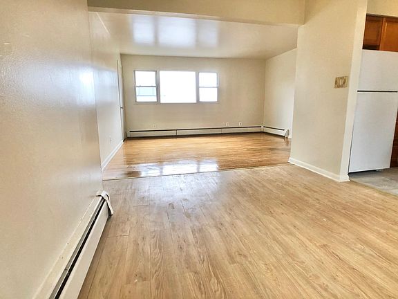 5th image of 225 Mount Pleasant Ave Unit 2