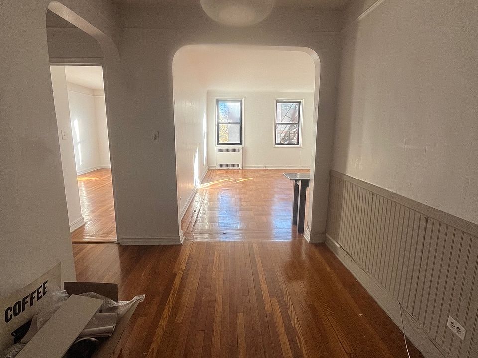 1st image of 135 Hawthorne St APT 4K