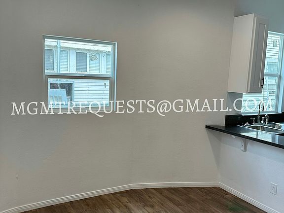 3rd image of 555 N La Cadena Dr APT 5