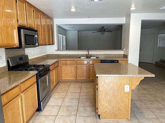 4th image of 11591 Andorra St