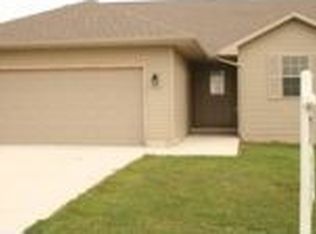 4244 N Newville Rd, Janesville, WI 53545