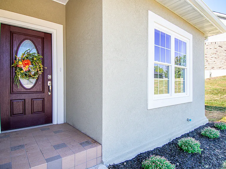 1828 Pinnacle Point Dr — Photo 2