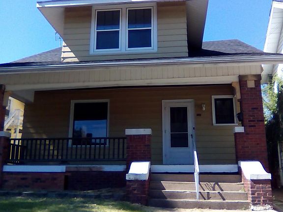 4th image of 1203 E McClure Ave