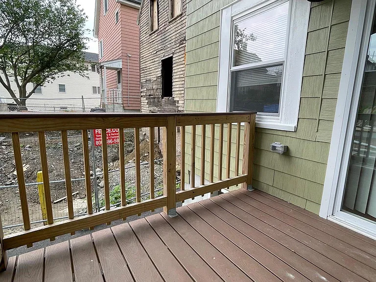 85 Moreland St — Photo 14