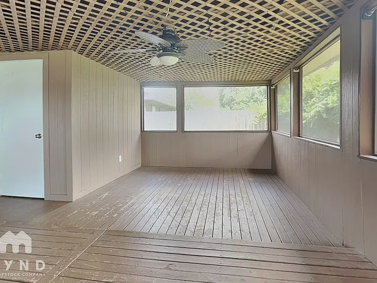 3218 Sedgeborough Cir — Photo 20