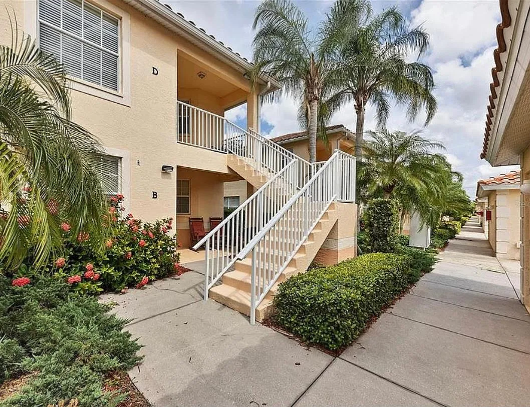 4210 Vicenza Dr — Photo 1