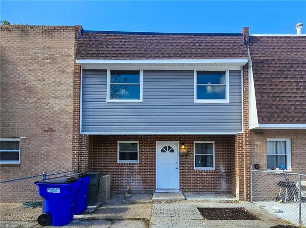 6433 Faraday Ct, Norfolk, VA 23513