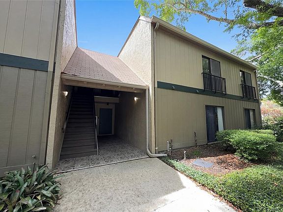 2nd image of 240 Moree Loop APT 3
