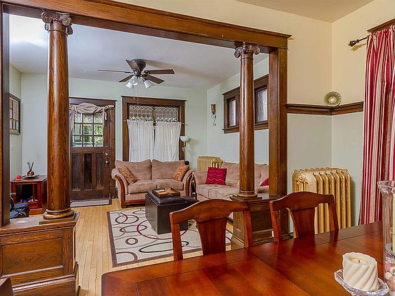 5th image of 2625 Pillsbury Ave #102