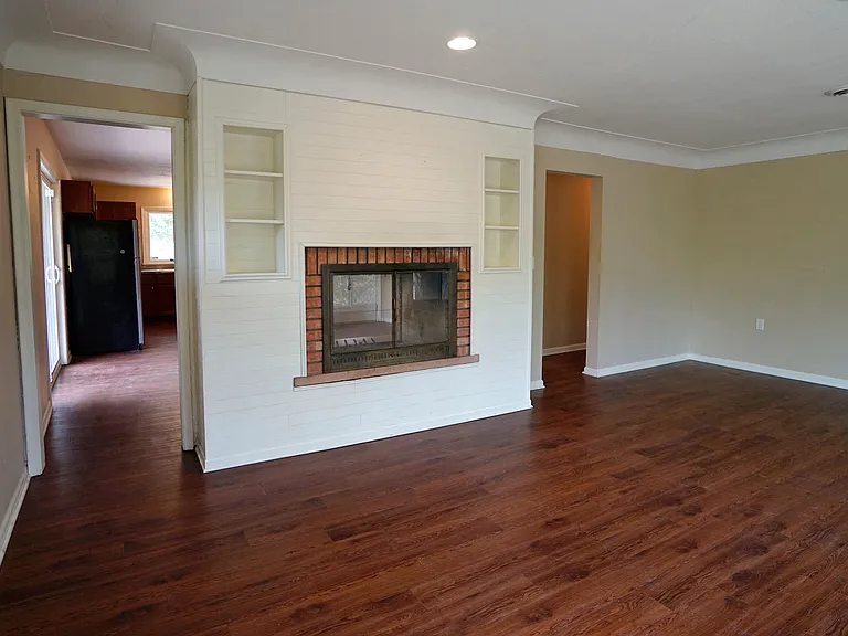 2101 Wuthering Heights Rd — Photo 13