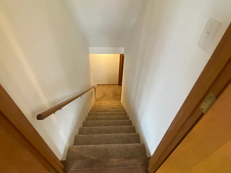 914 Chicago Ave — Photo 13
