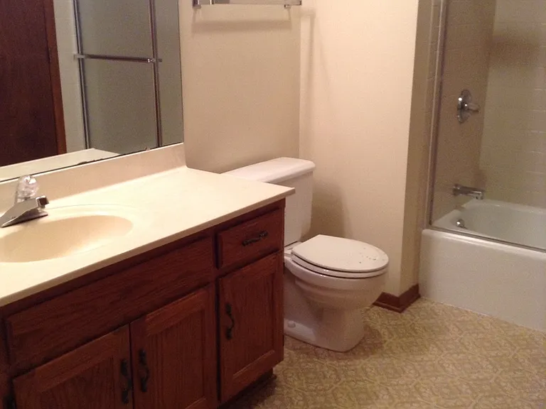 717 Ridgewood Dr — Photo 23