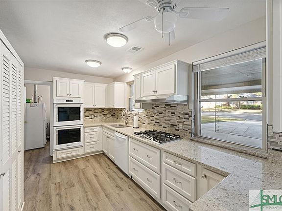 5th image of 339 Oxford Drive