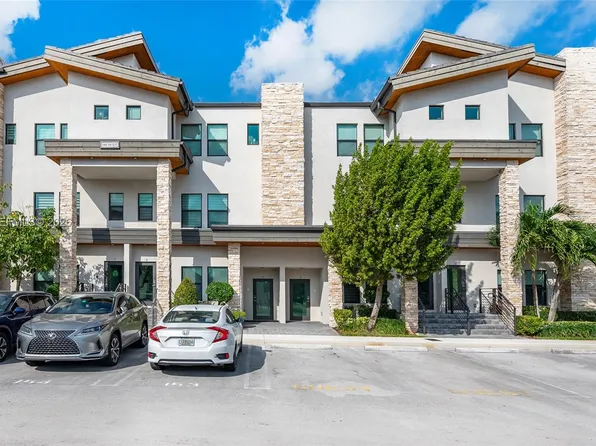 10461 NW 82nd St Unit 10, Doral, FL 33178
