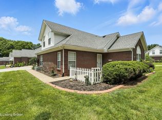 8714 Applegate Village Dr, Louisville, KY 40219
