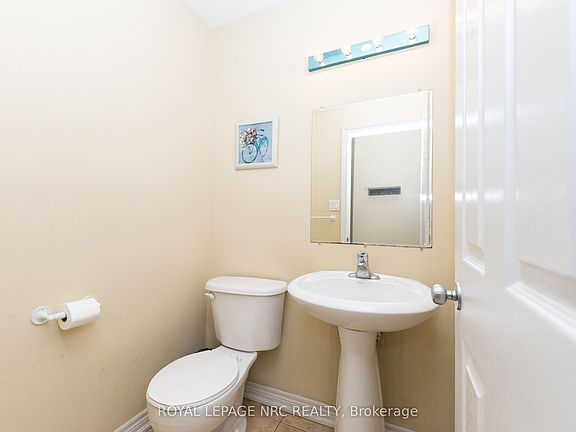 5th image of 34 Chloe St