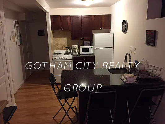 Rented by Gotham City Realty Group | media 24