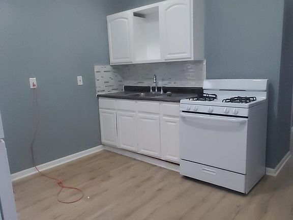 2nd image of 795 Bergen St #1
