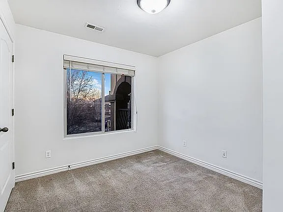 631 S 2220 W #303 — Photo 2