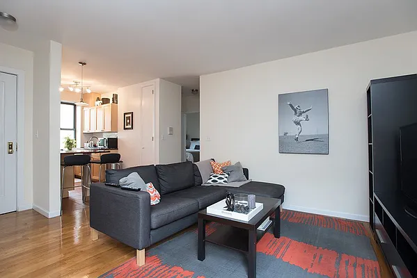 Rented by Emor Management Inc. | media 61