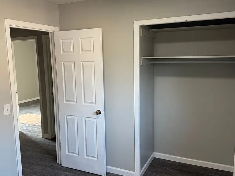 2905 Fairmount St NE — Photo 5