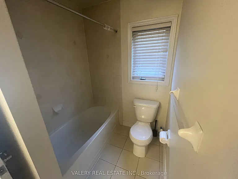 48 Bellcrest Rd #1 — Photo 25