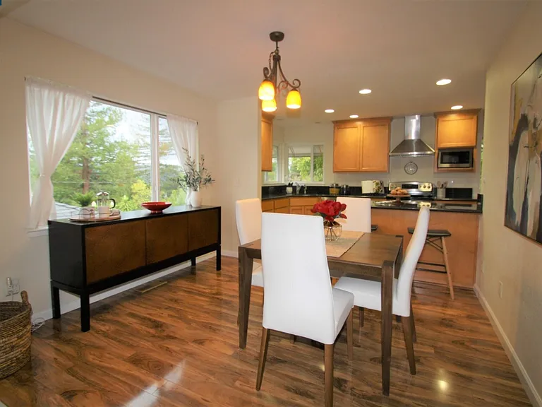 3415 Grasswood Dr — Photo 9