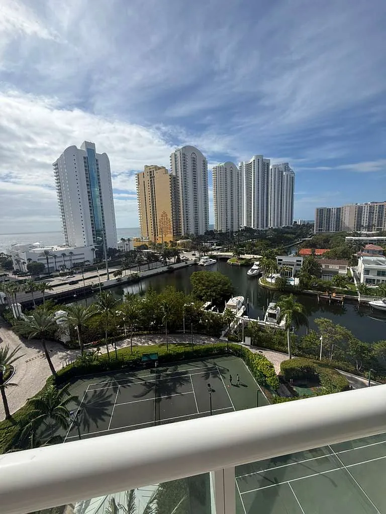 2 bed, 1530 sqft, $4,695 — Photo 3
